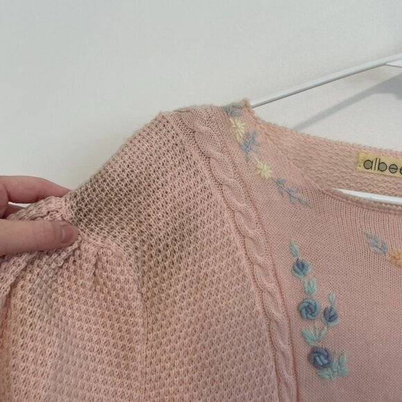 VINTAGE VTG ALBEE Light Baby Pink Pastel Embroidered Cottagecore Grandma Sweater - Picture 7 of 16